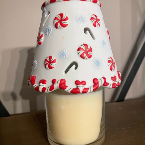 PartyLite Jar Candle and Shade - Picture 2 of 6